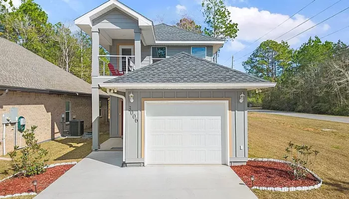 3006 N 18th Ave, Milton, FL 32583 (3BR/2.5BA, 1,880 sqft)